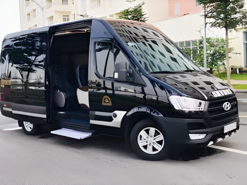 Nhà xe LH Minh Trí Limousine từ Đà Lạt đi Sài Gòn 