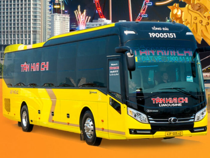 Nhà xe Tân Kim Chi từ Đà Lạt đi Quảng Ngãi với loại xe Limousine giường phòng 22 chỗ cabin