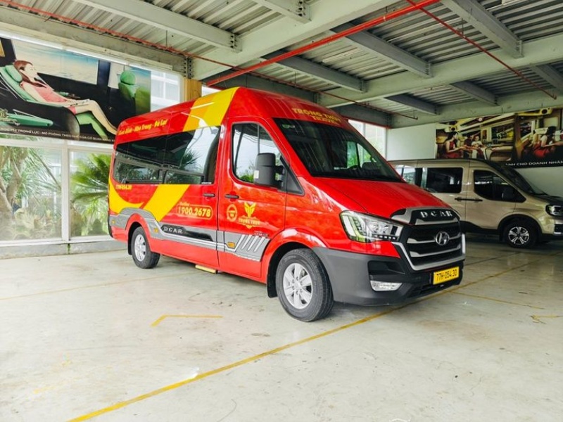 Nhà xe Trọng Thủy Travel từ Đà Lạt đi Quy Nhơn với loại xe Limousine 10 chỗ